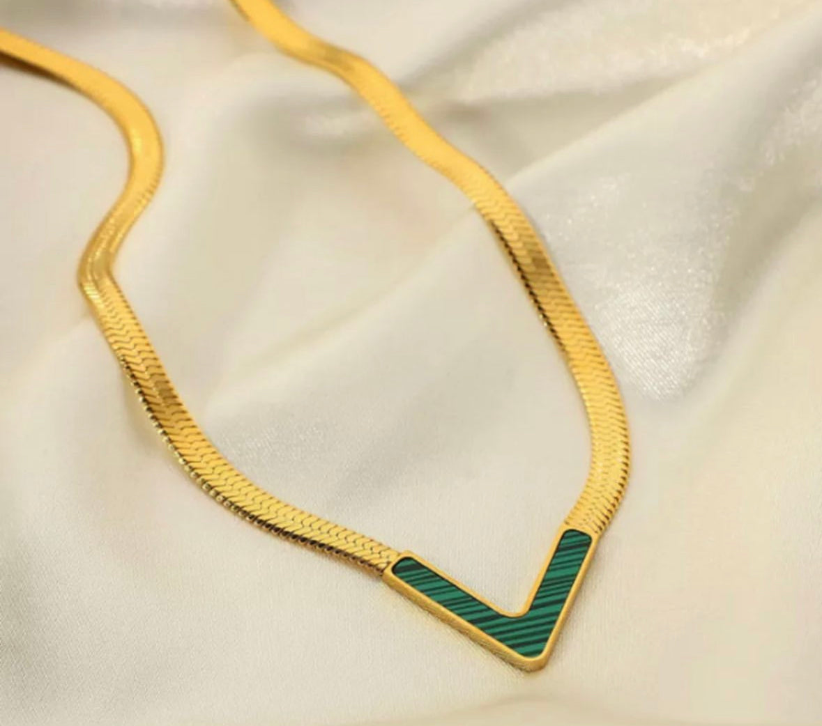 V-Shaped Chain Necklace