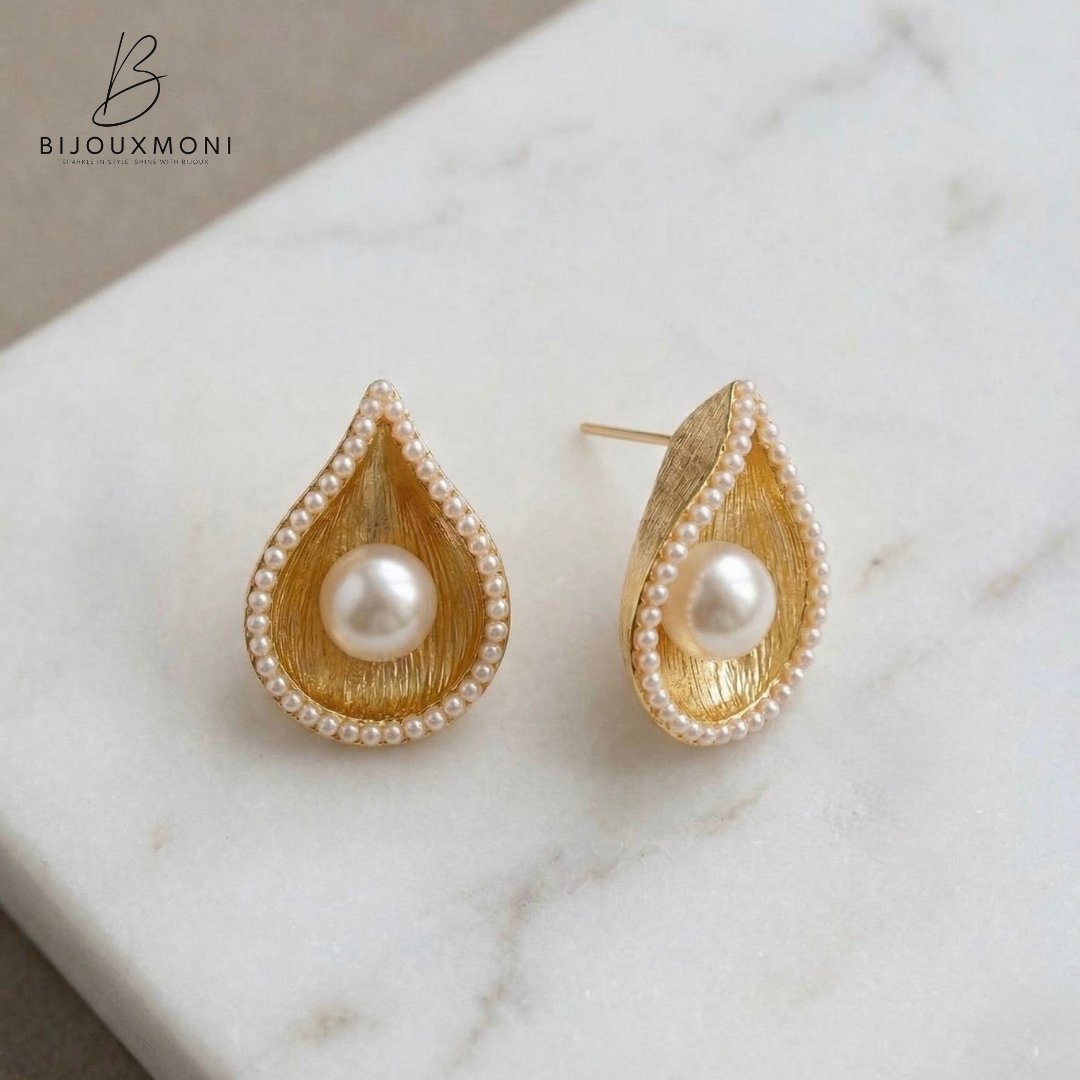 Velora Pearl Earrings