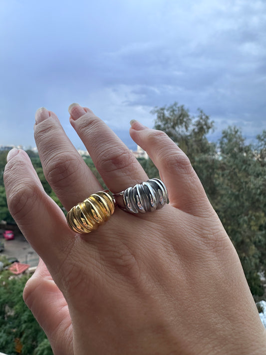 Croissant Ring