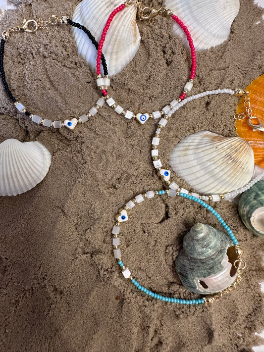 Heart Eye Bead Bracelet
