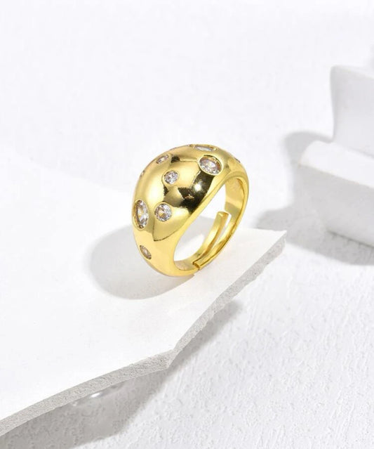 Oval Zircon Ring