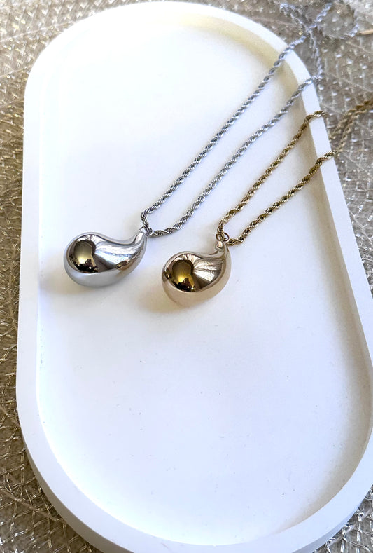 Tear Drop Thick Necklace