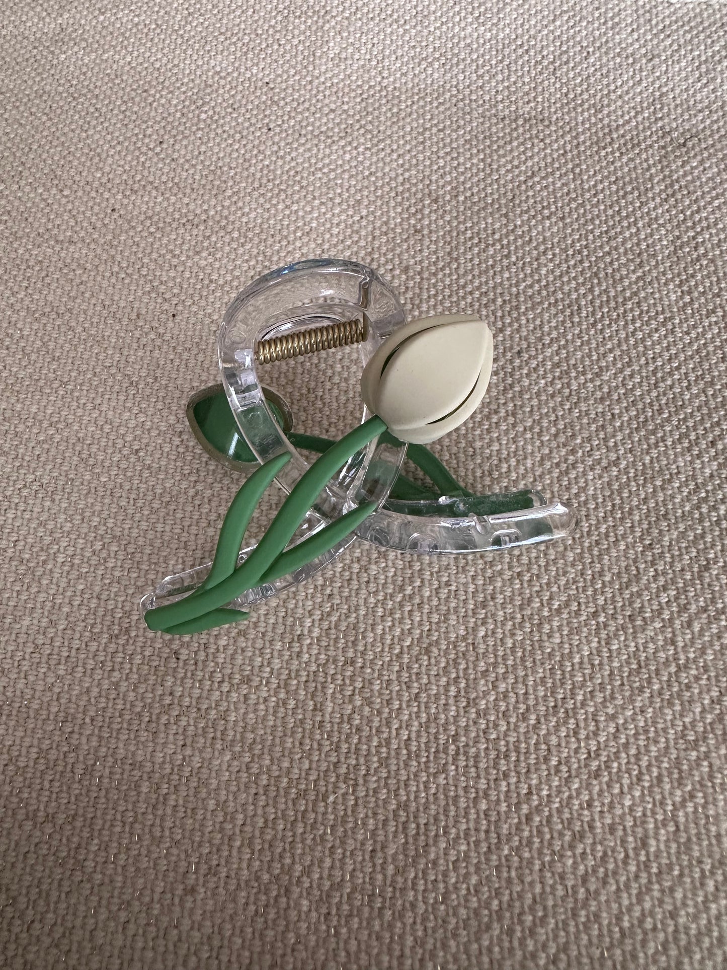 Matte Petal Hair Clip