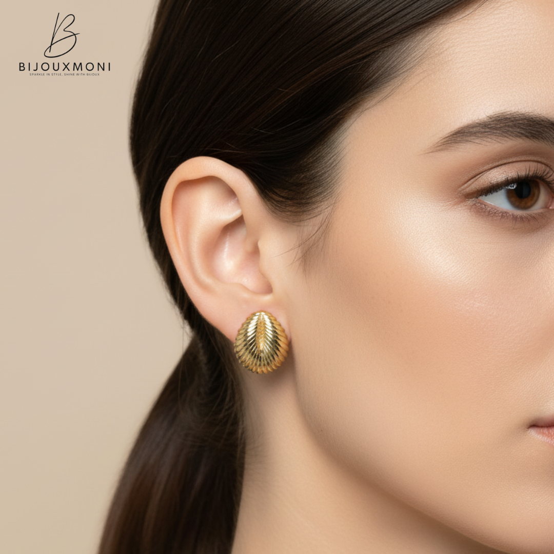 Shell Stud Earrings