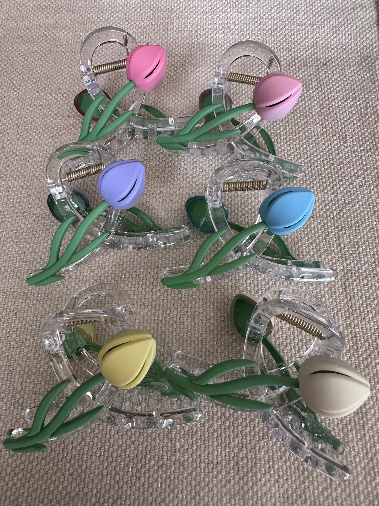 Matte Petal Hair Clip