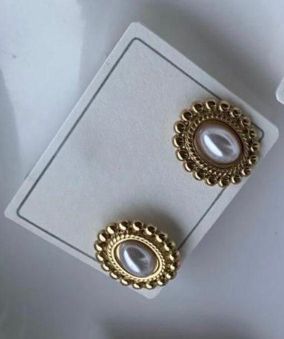 Mini Pearl Earrings