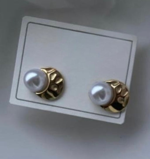 Mini Pearl Earrings