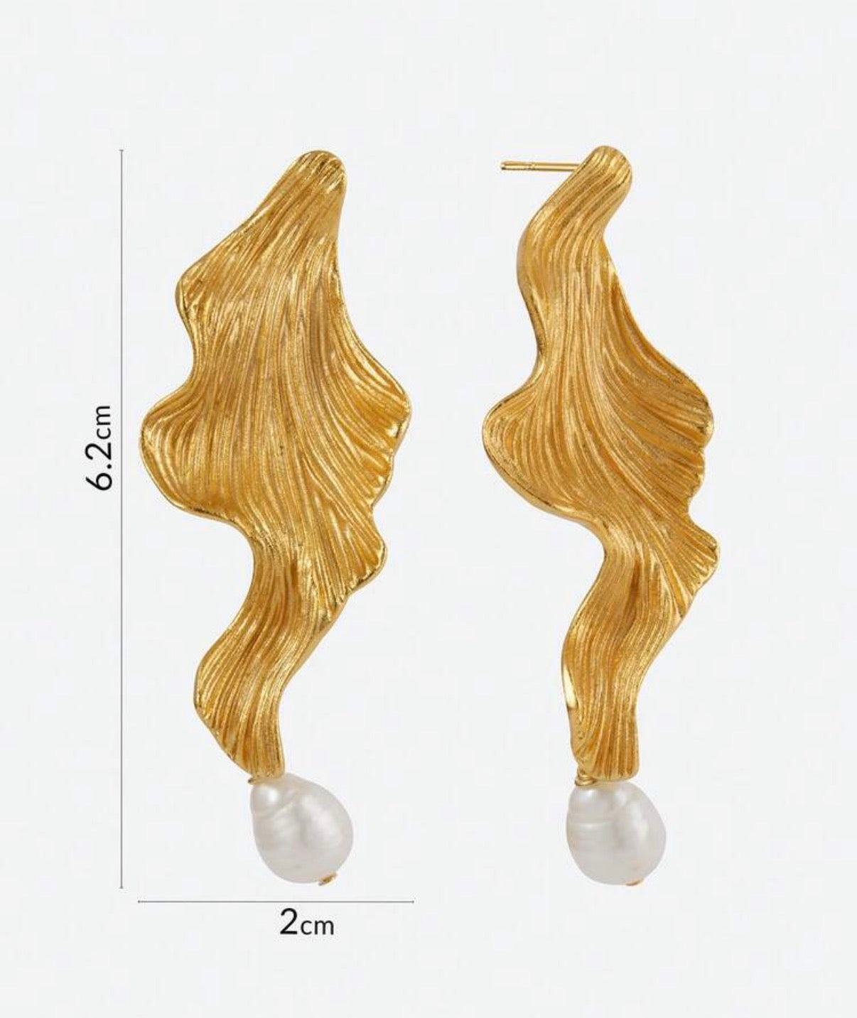 Aura Gold & Pearl Earrings