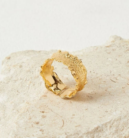 Lizzie Ring