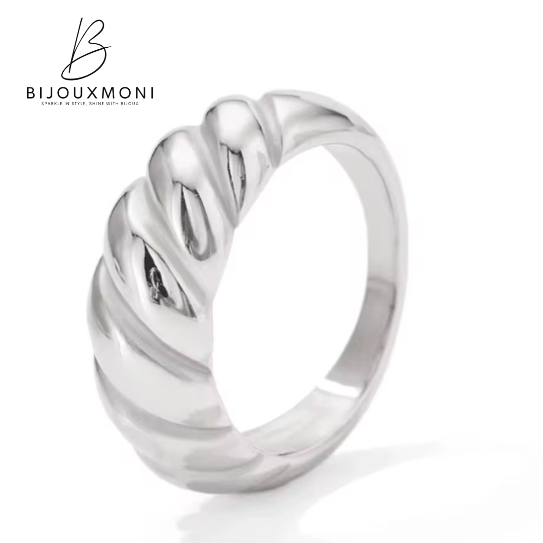 Twisted Croissant Ring