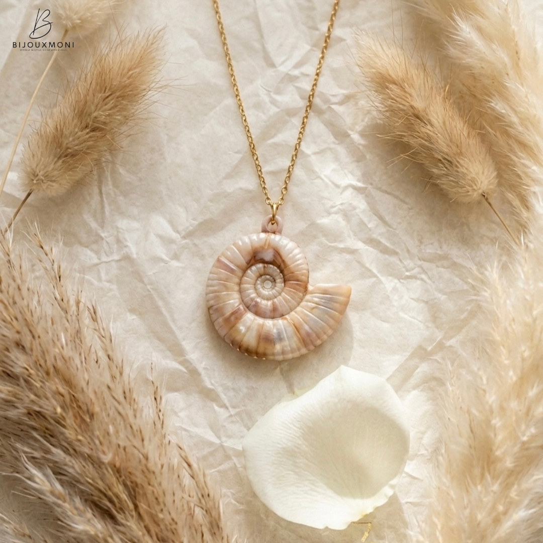 Fossile Doré Necklace